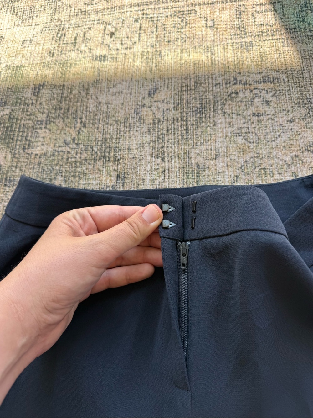 Lafayette 148 New York Barrow FinesseCrepe Pants Straight Leg Navy Size 2 - Picture 4 of 8